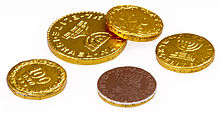 220px-Chocolate-Gold-Coins.jpg