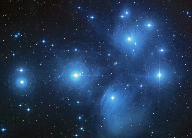2560px-Pleiades_large-640x461re.jpg